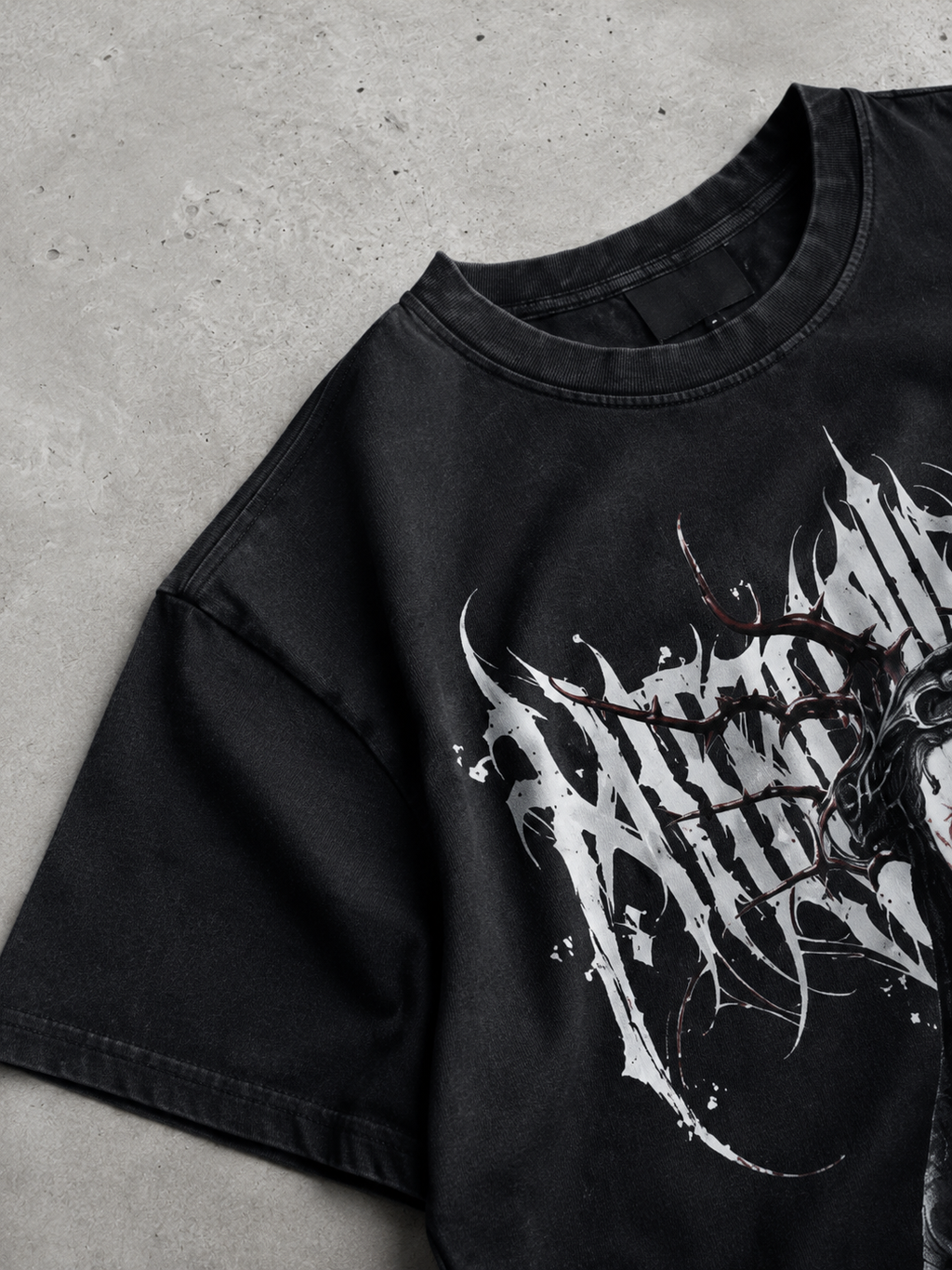 CURSED QUEEN CROPPED OVERSIZED T-SHIRT