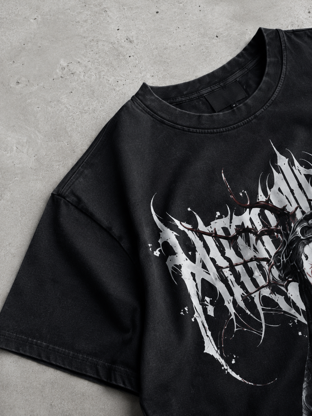 CURSED QUEEN CROPPED OVERSIZED T-SHIRT