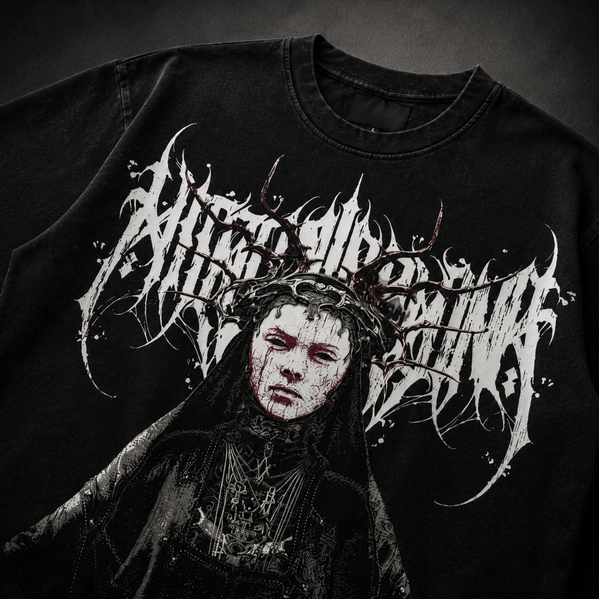 CURSED QUEEN CROPPED OVERSIZED T-SHIRT