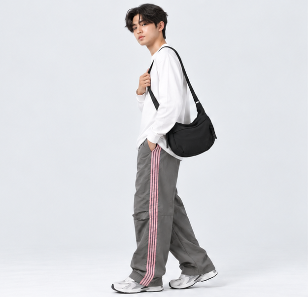 Everyday Sling Shoulder Bag | Jet black