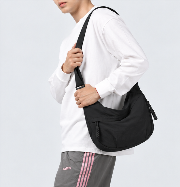 Everyday Sling Shoulder Bag | Jet black